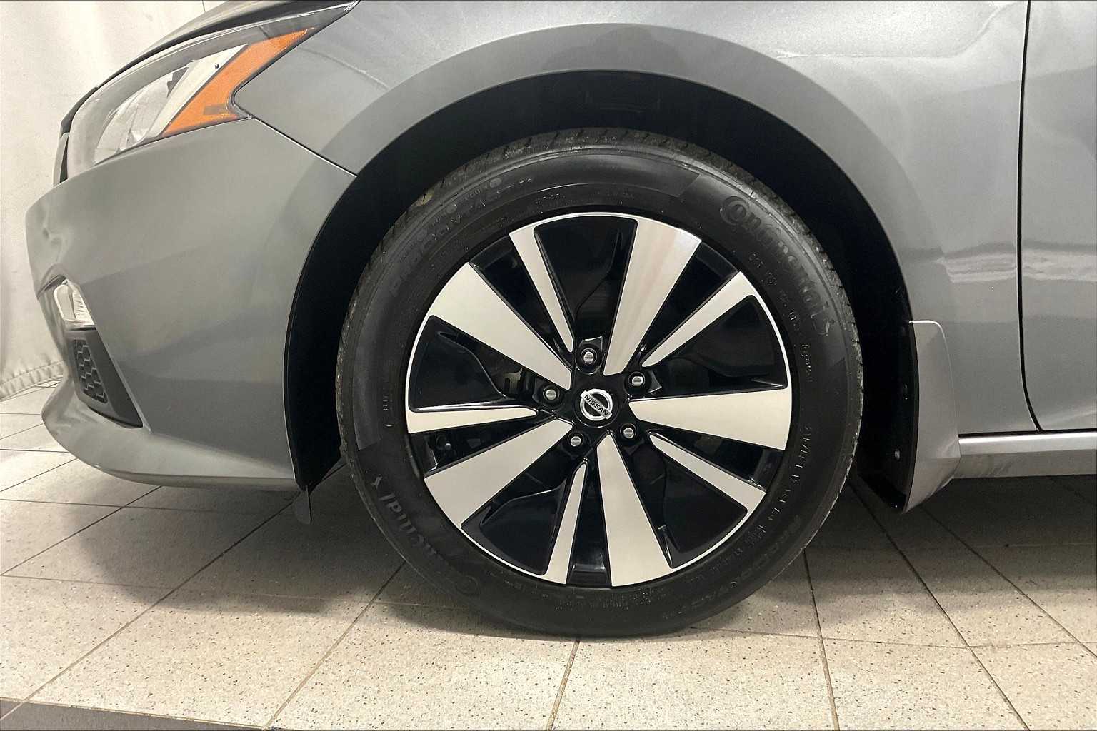 2022 Nissan Altima 2.5 SV - Photo 7