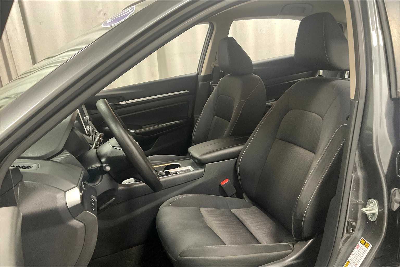 2022 Nissan Altima 2.5 SV - Photo 10