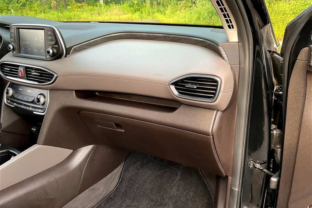 2020 Hyundai Santa Fe SE - Photo 13