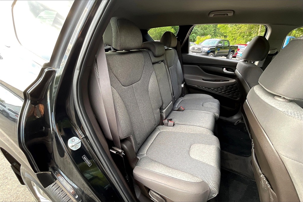 2020 Hyundai Santa Fe SE - Photo 19