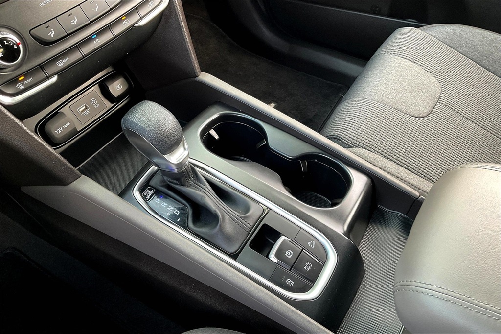 2020 Hyundai Santa Fe SE - Photo 20