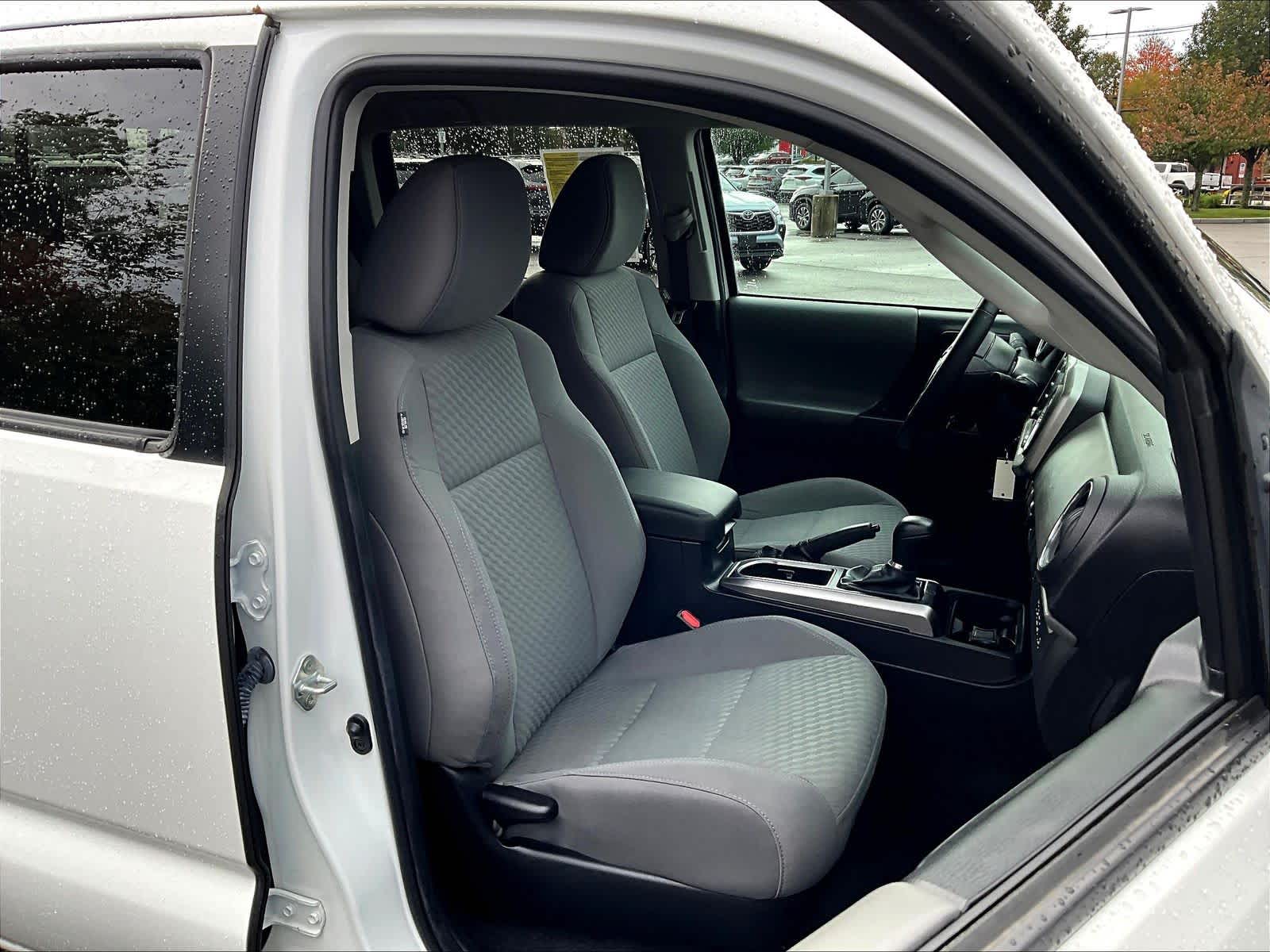 2022 Toyota Tacoma SR5 - Photo 11