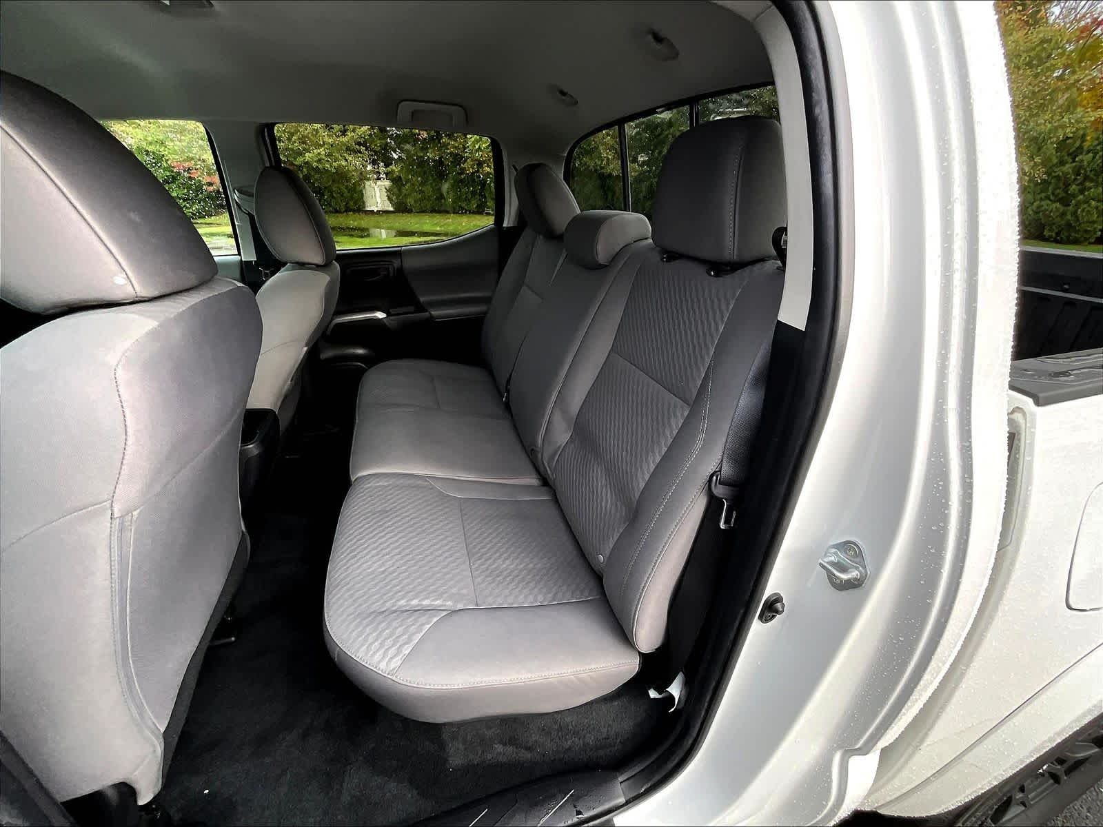 2022 Toyota Tacoma SR5 - Photo 15