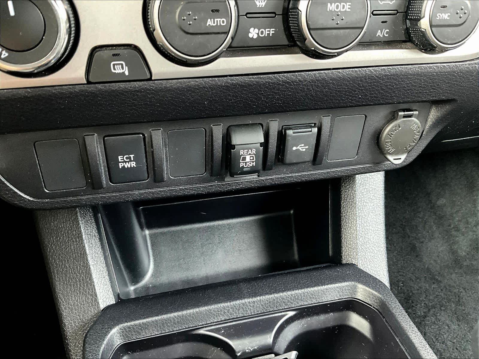 2022 Toyota Tacoma SR5 - Photo 27
