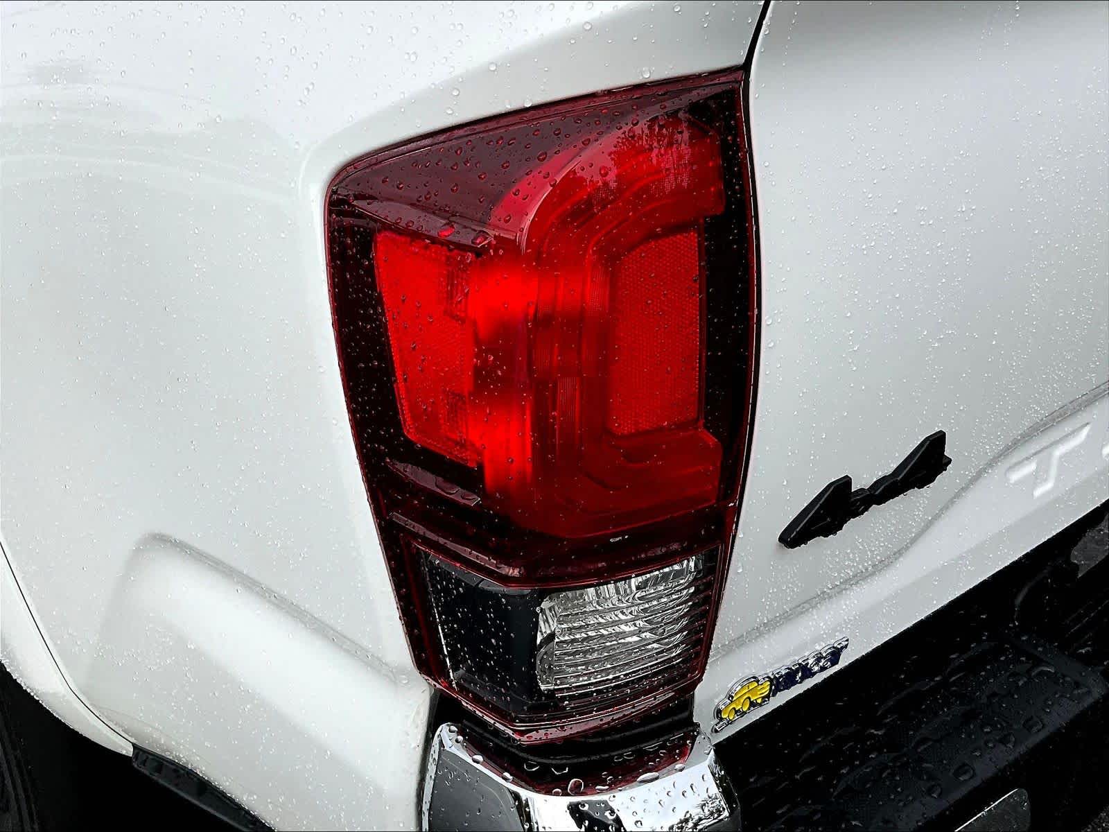2022 Toyota Tacoma SR5 - Photo 34