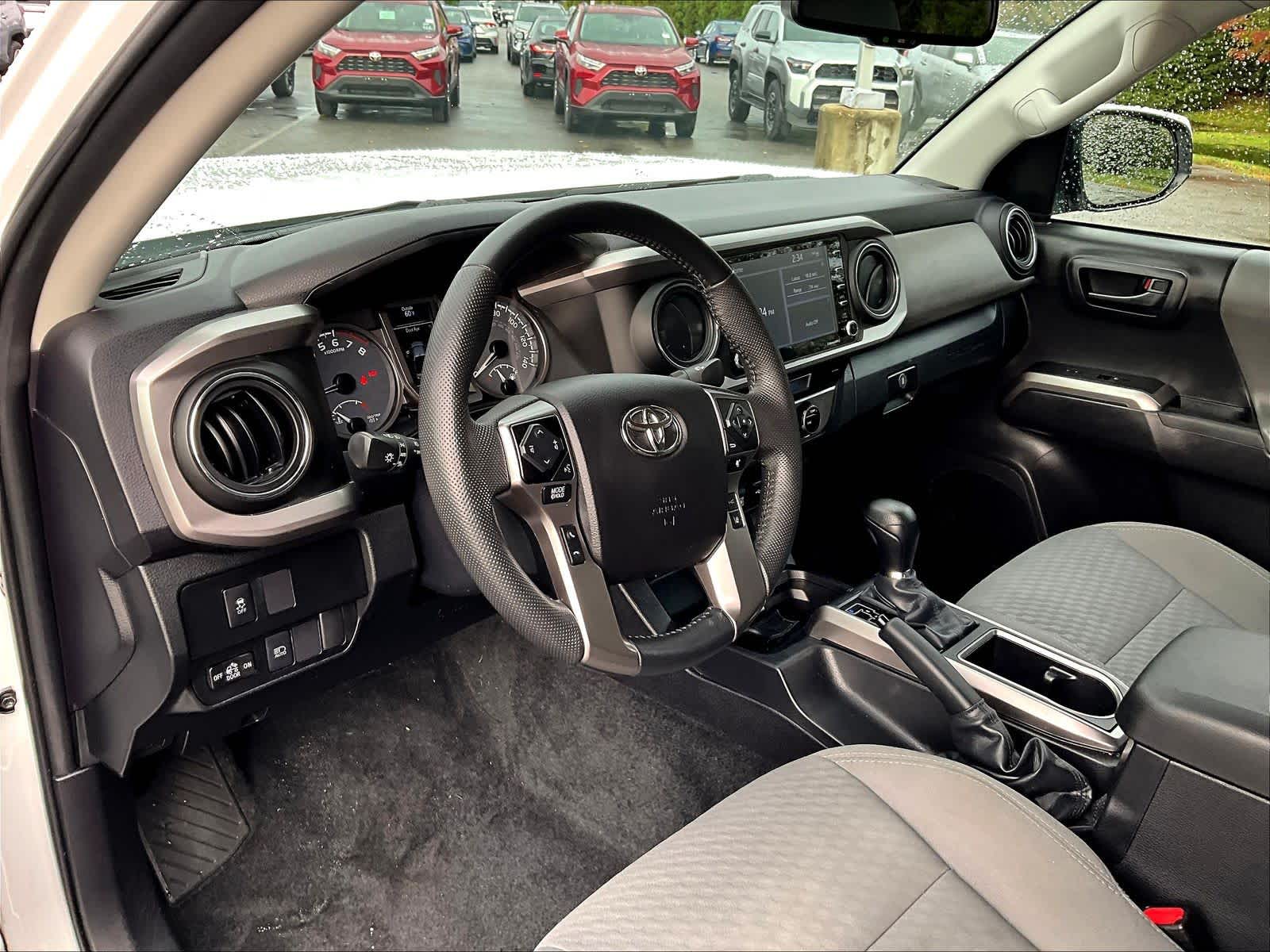 2022 Toyota Tacoma SR5 - Photo 8