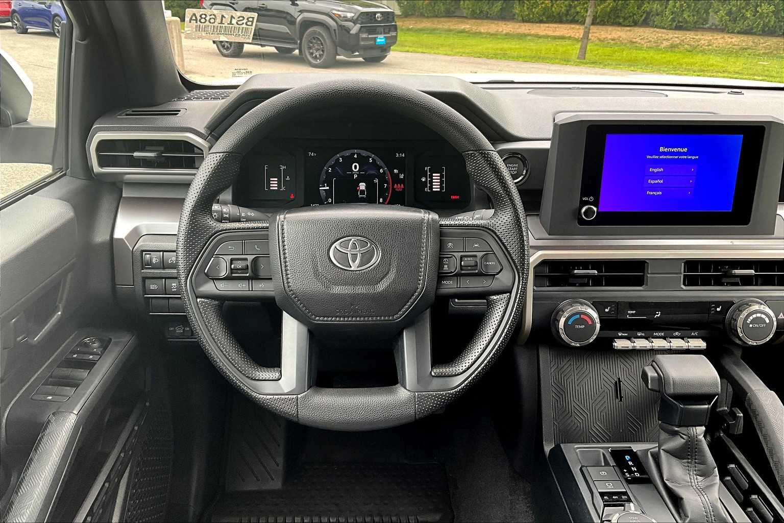 2024 Toyota Tacoma SR5 - Photo 17
