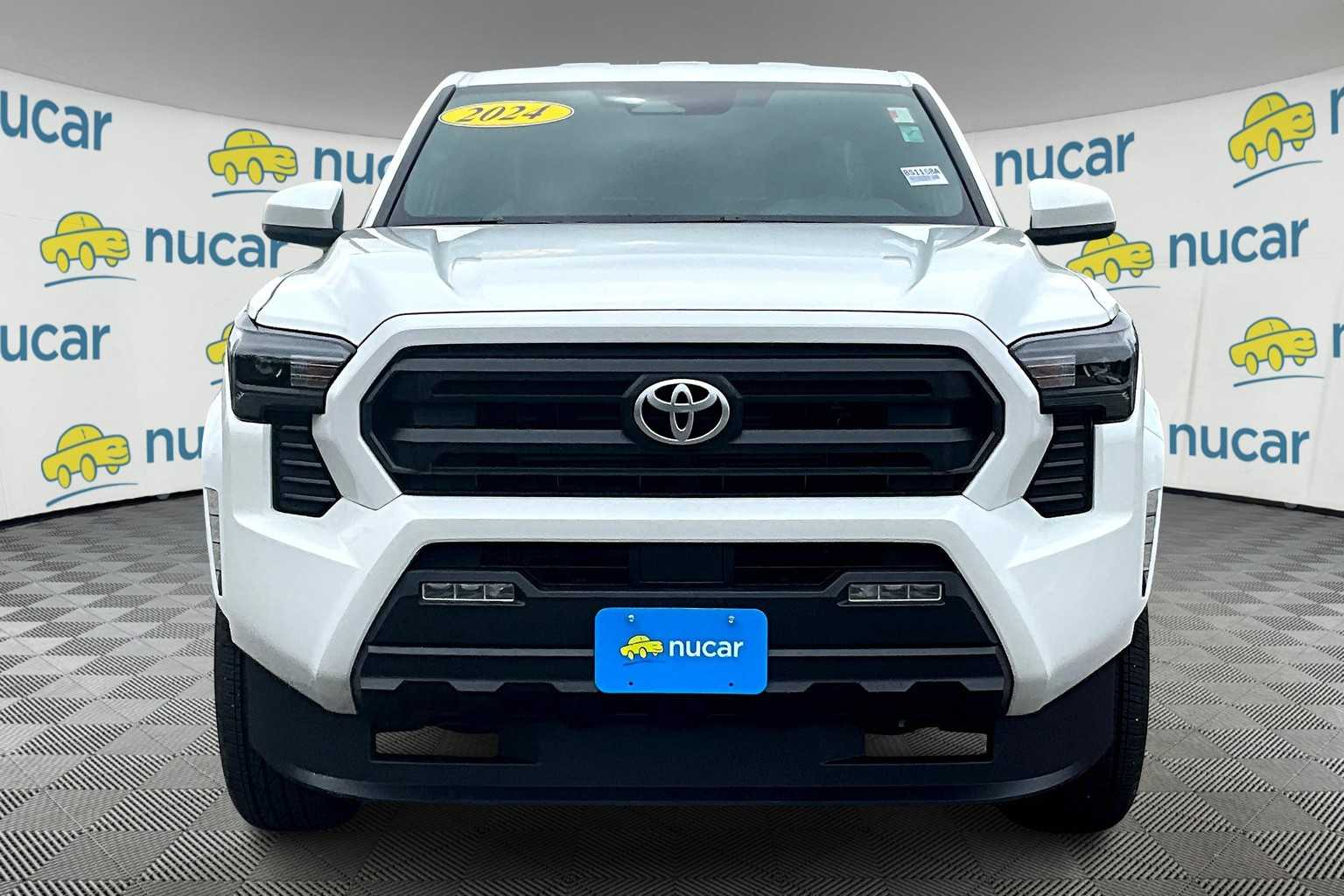 2024 Toyota Tacoma SR5 - Photo 2