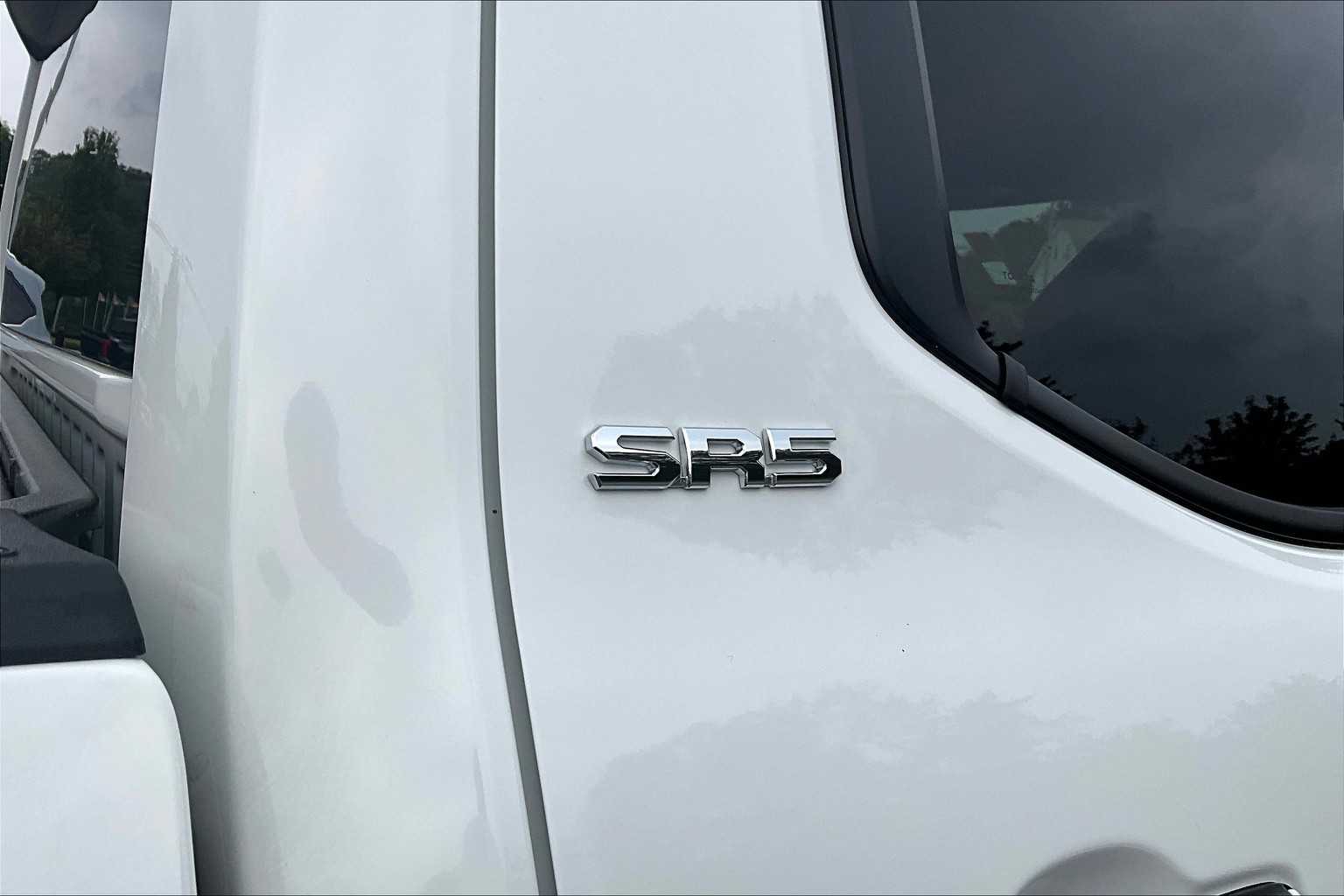 2024 Toyota Tacoma SR5 - Photo 29