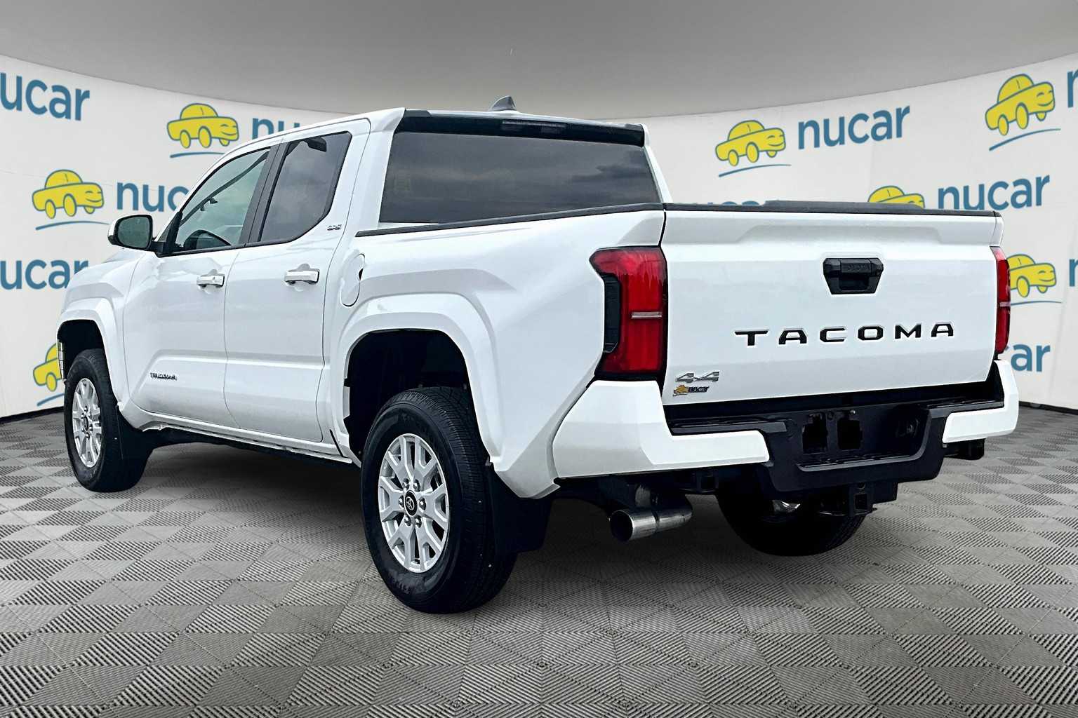 2024 Toyota Tacoma SR5 - Photo 4