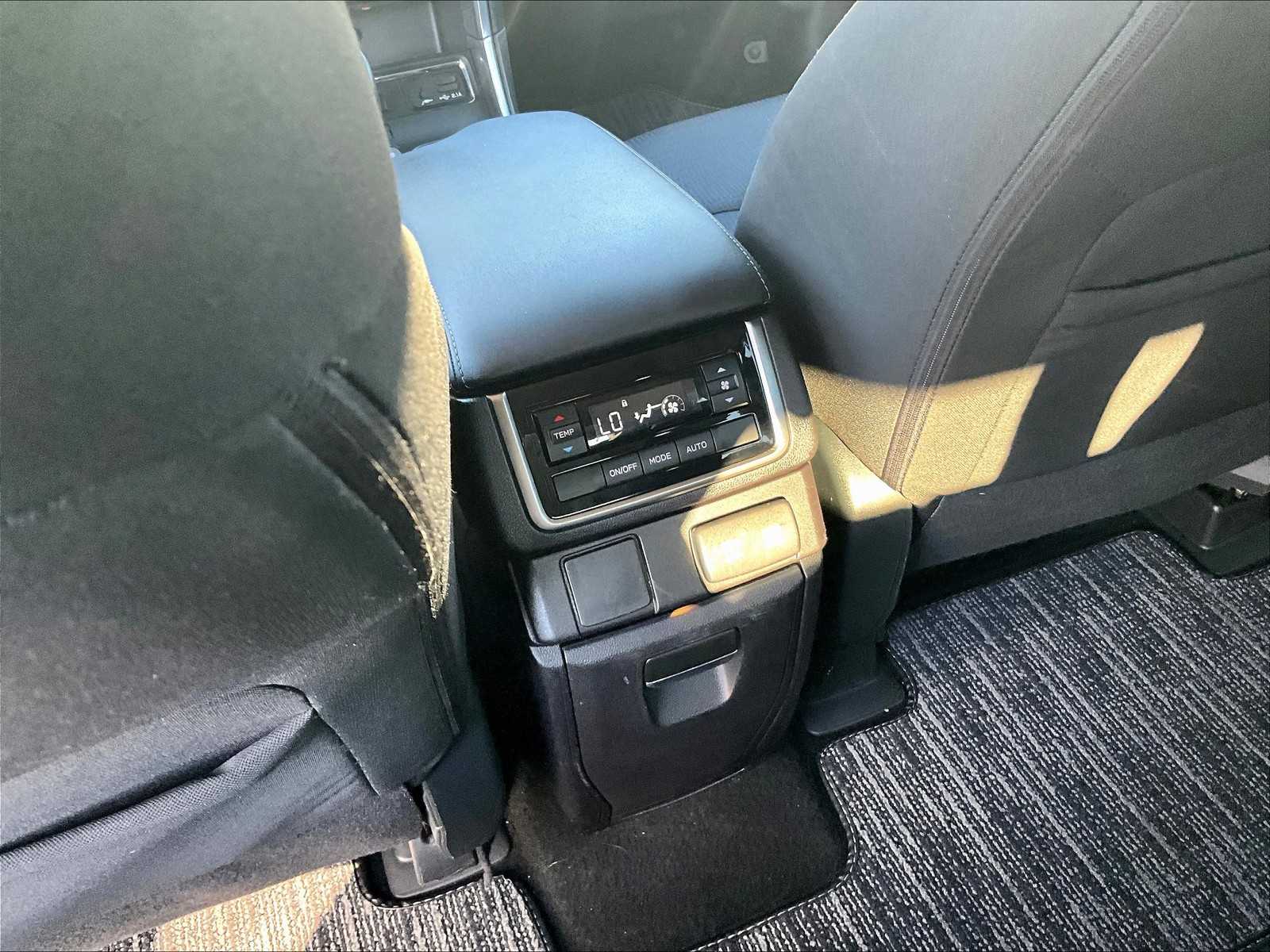 2019 Subaru Ascent Premium - Photo 29