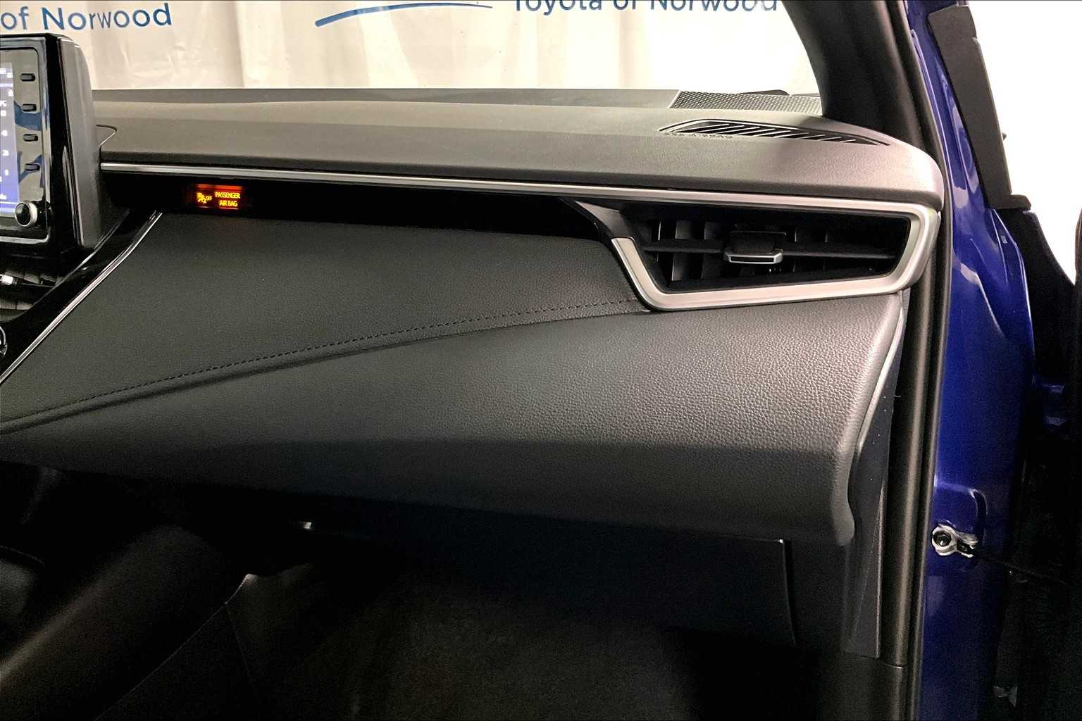 2022 Toyota Corolla SE - Photo 13