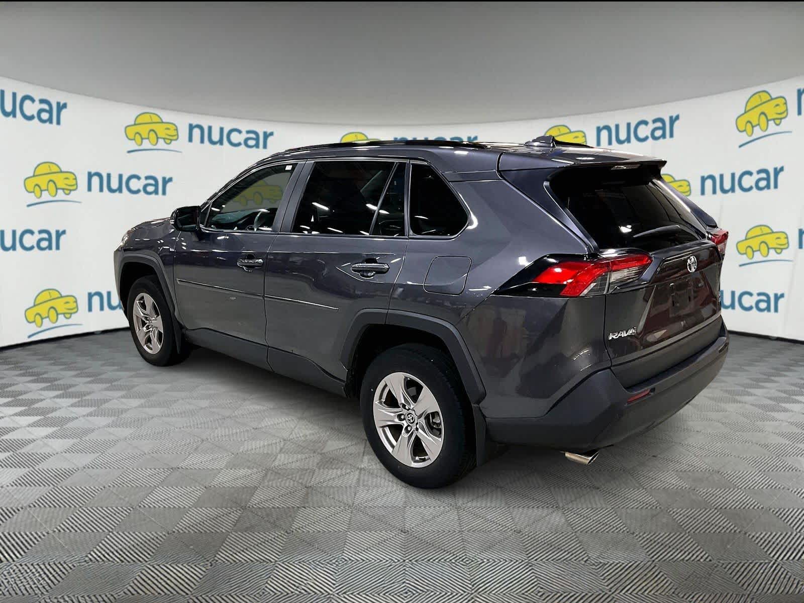 2023 Toyota RAV4 XLE - Photo 3