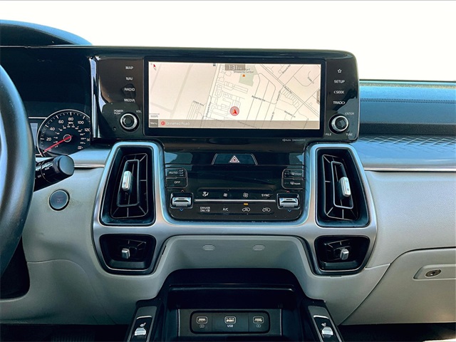 2022 Kia Sorento Hybrid S - Photo 18