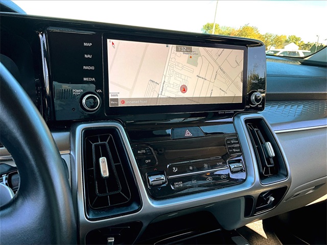 2022 Kia Sorento Hybrid S - Photo 19