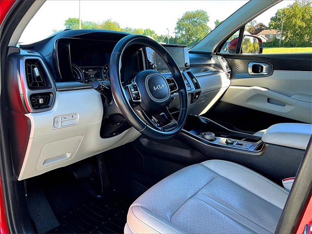 2022 Kia Sorento Hybrid S - Photo 8
