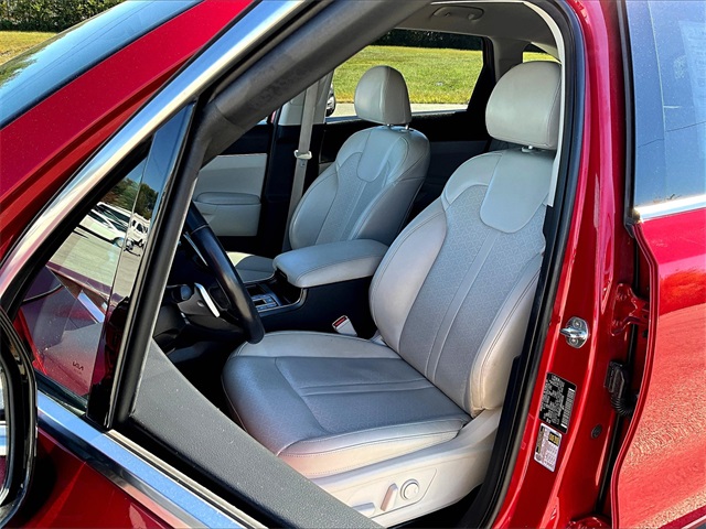 2022 Kia Sorento Hybrid S - Photo 10