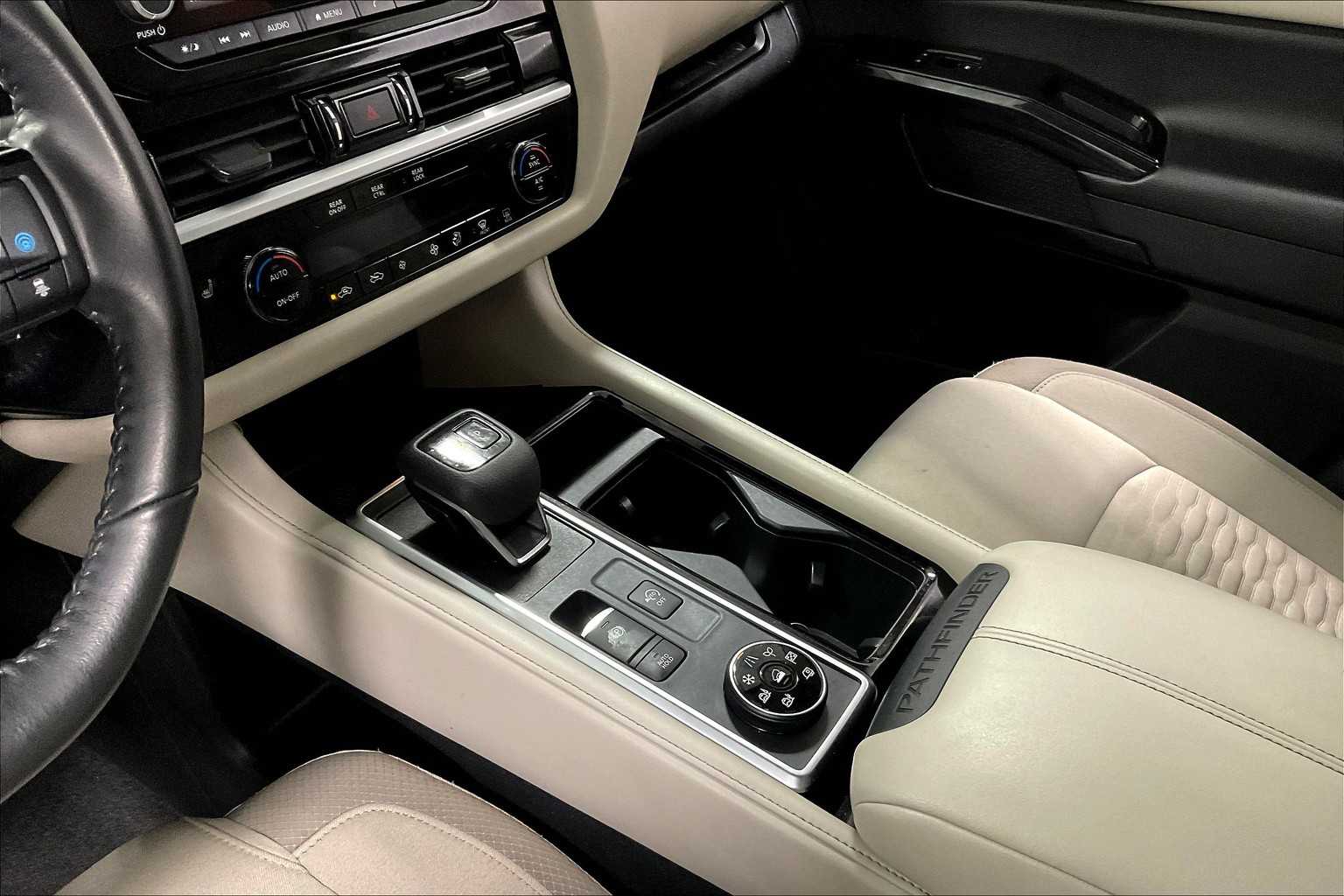 2022 Nissan Pathfinder SV - Photo 20