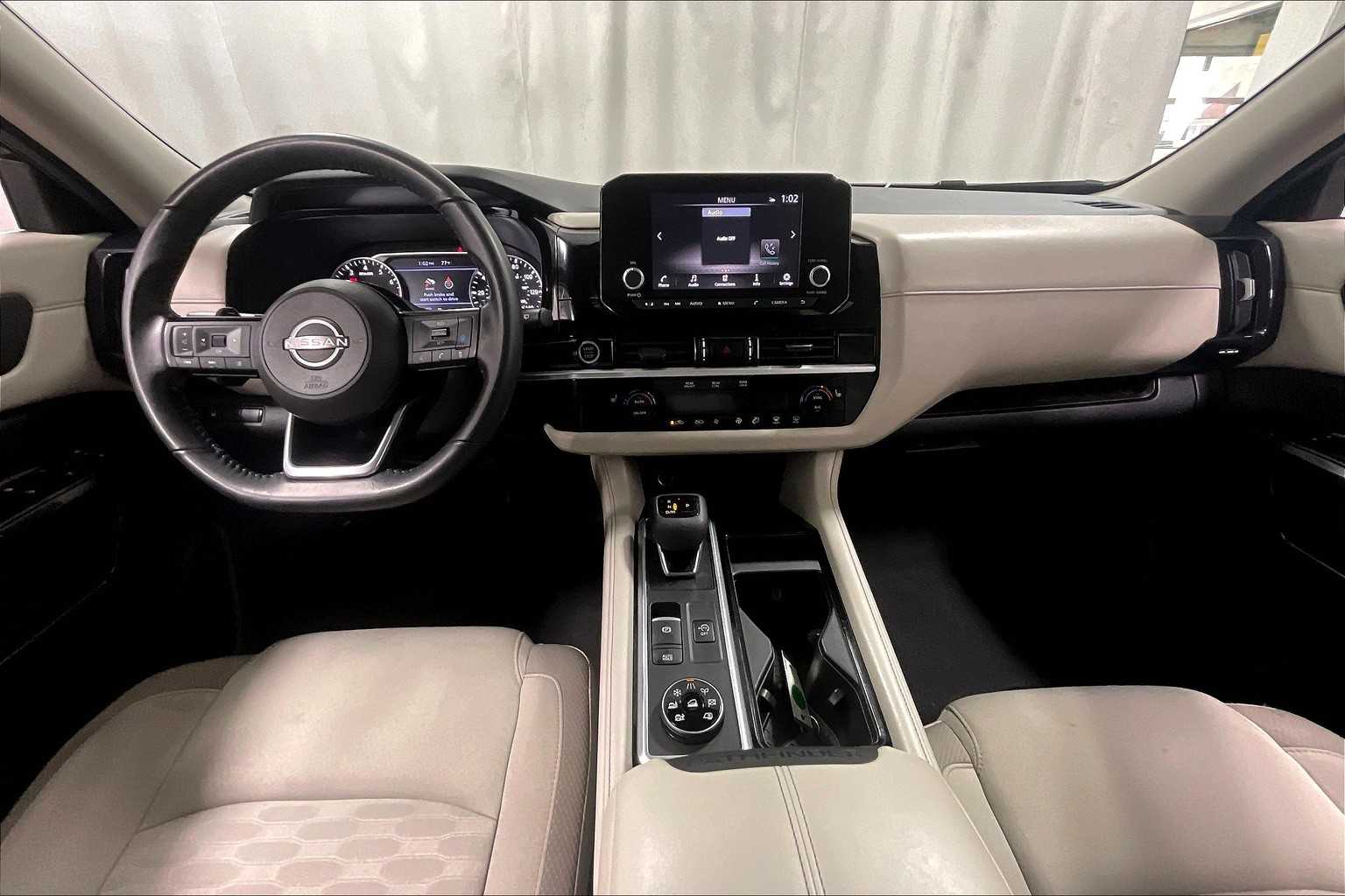 2022 Nissan Pathfinder SV - Photo 21