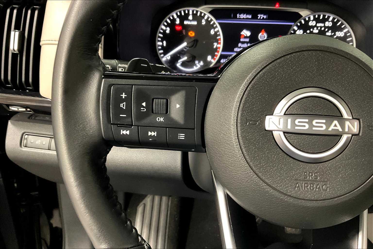 2022 Nissan Pathfinder SV - Photo 22