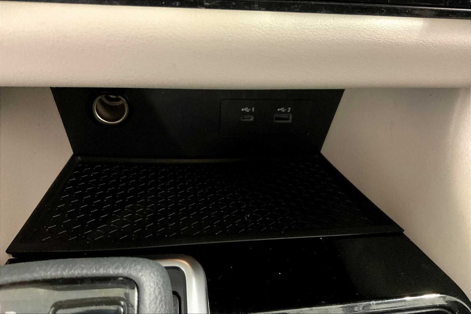 2022 Nissan Pathfinder SV - Photo 26