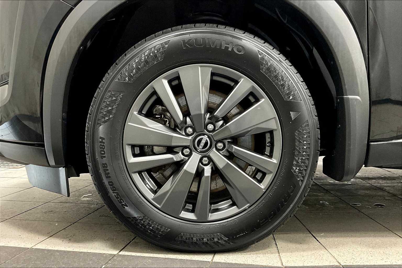2022 Nissan Pathfinder SV - Photo 6