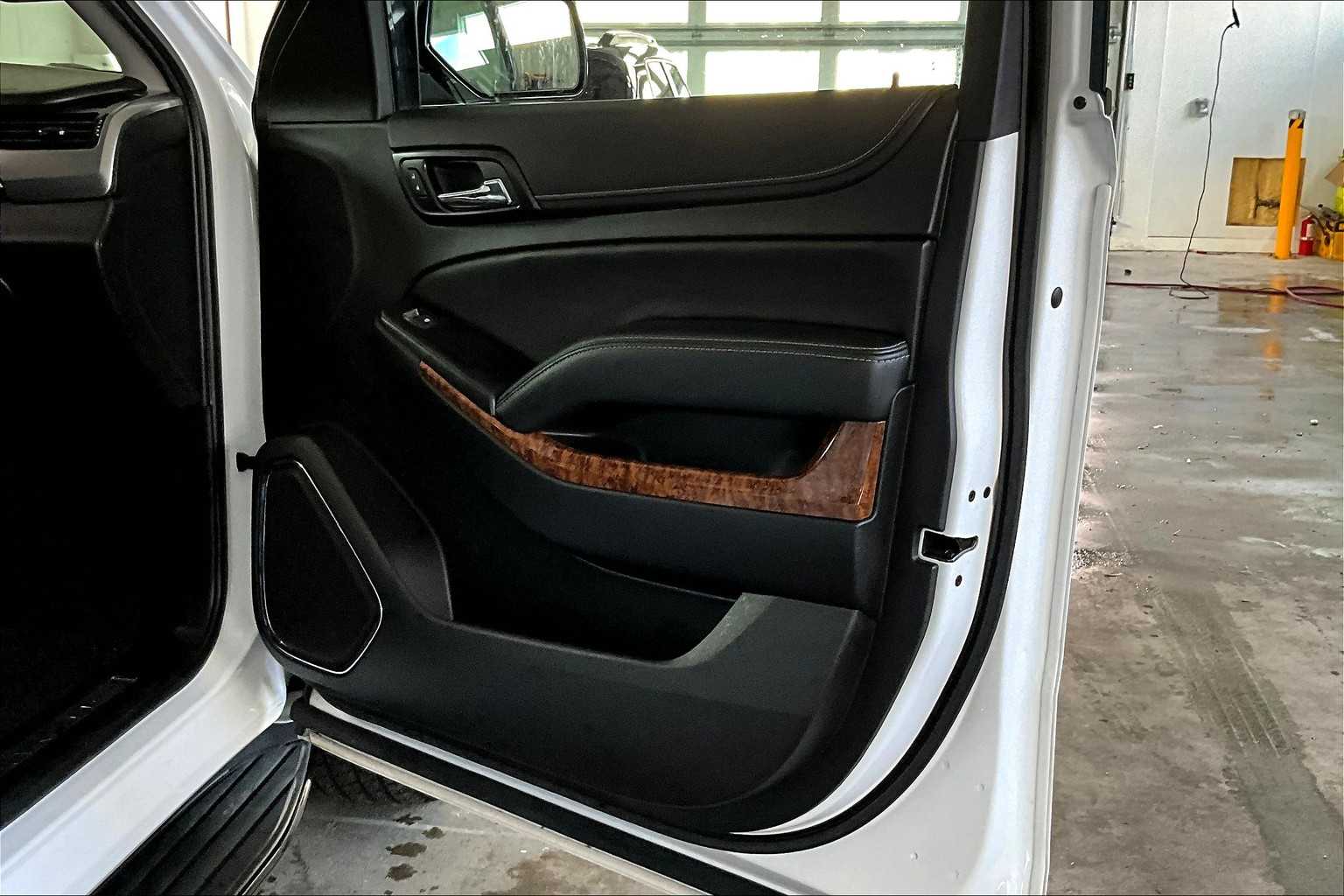 2018 Chevrolet Tahoe Premier - Photo 12