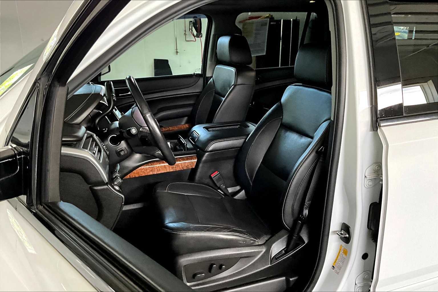 2018 Chevrolet Tahoe Premier - Photo 10