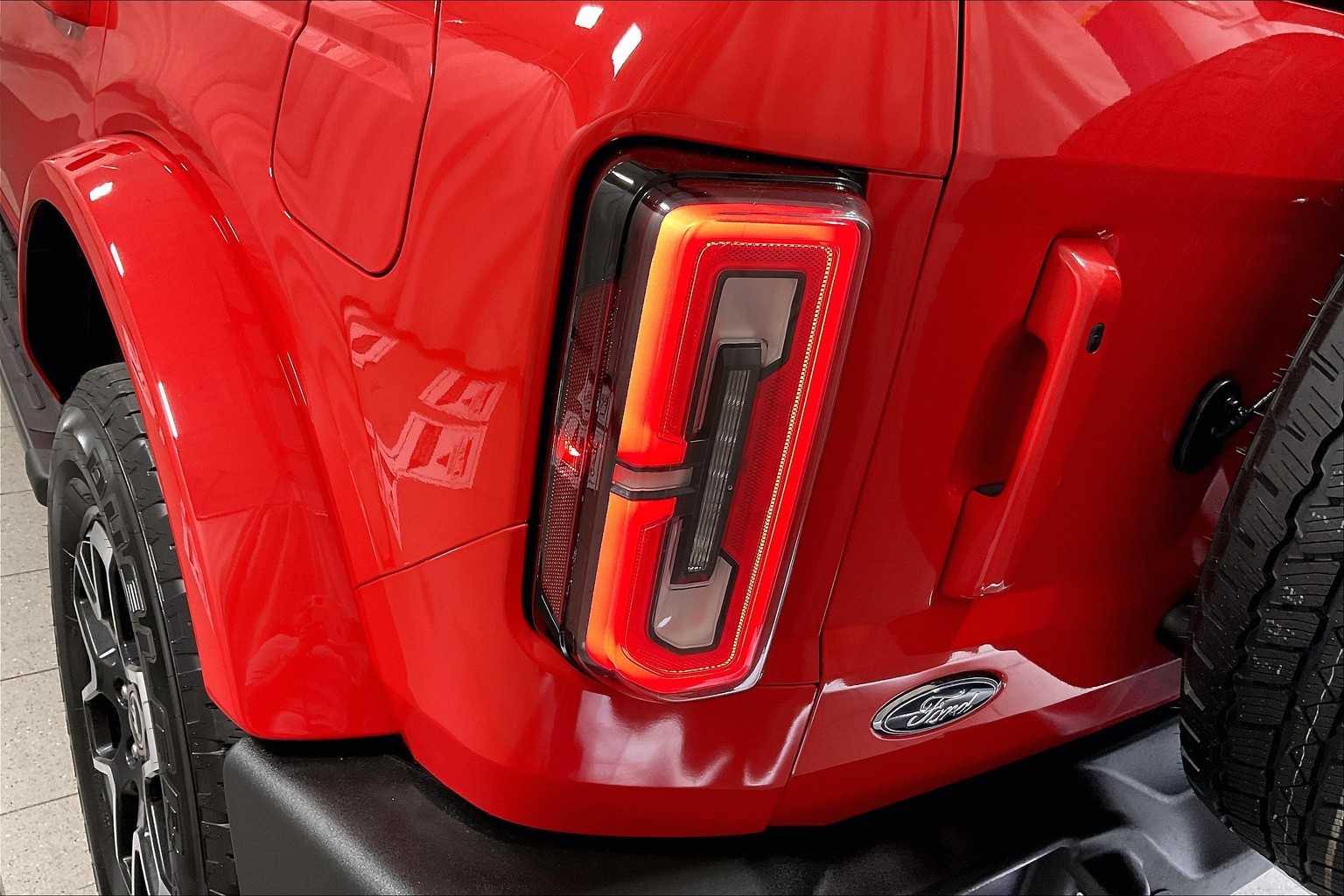 2023 Ford Bronco Outer Banks - Photo 33