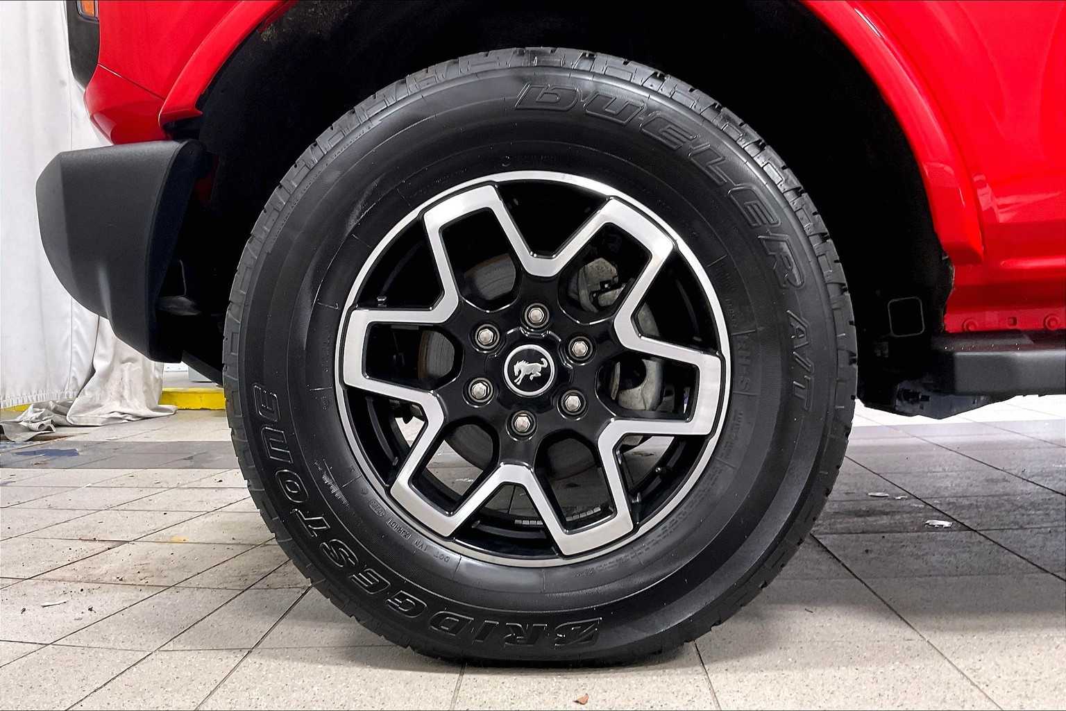 2023 Ford Bronco Outer Banks - Photo 7
