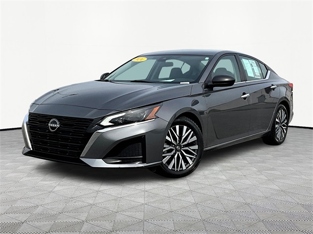 2024 Nissan Altima 2.5 SV - Photo 3