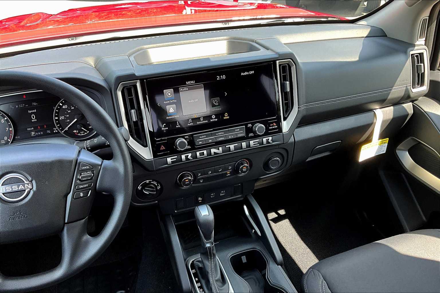 2025 Nissan Frontier SV - Photo 18