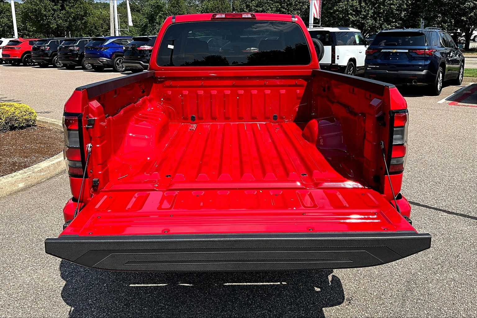 2025 Nissan Frontier SV - Photo 30
