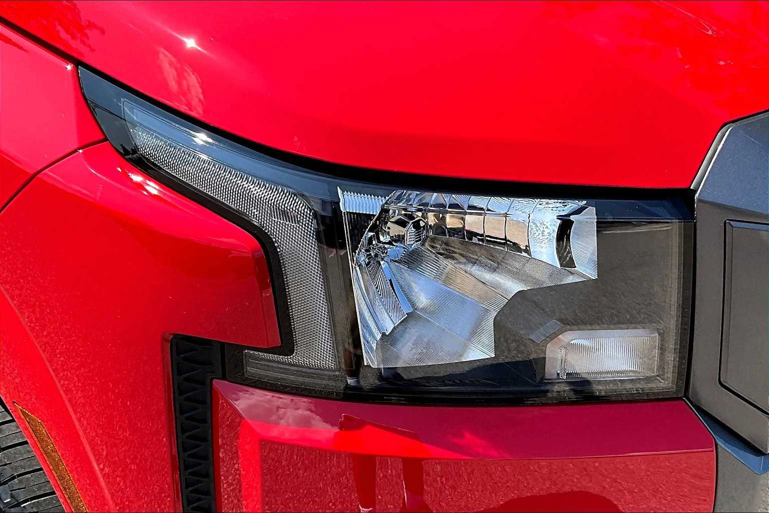2025 Nissan Frontier SV - Photo 32