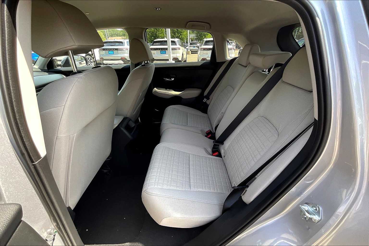 2026 Honda HR-V LX - Photo 15