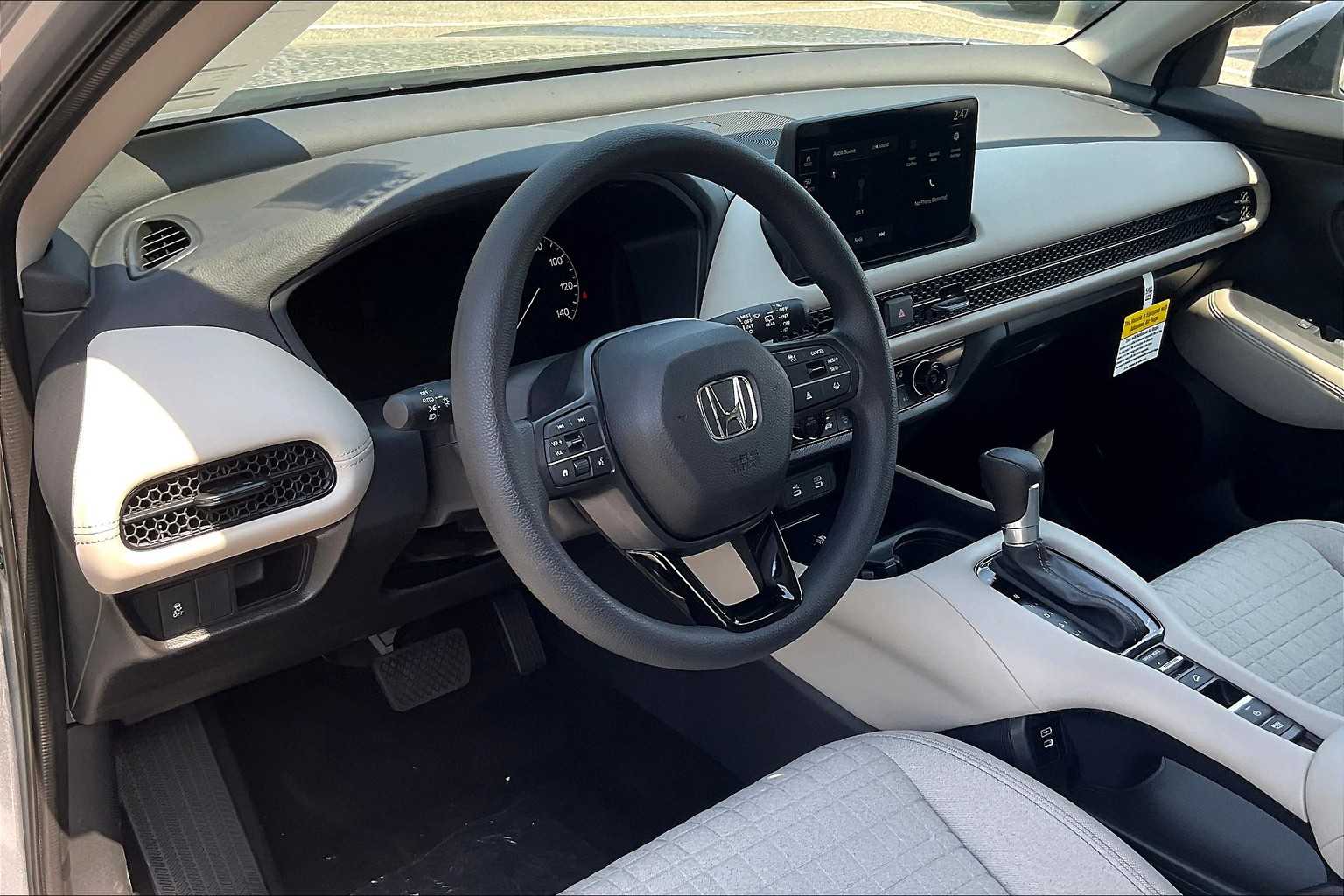 2026 Honda HR-V LX - Photo 9