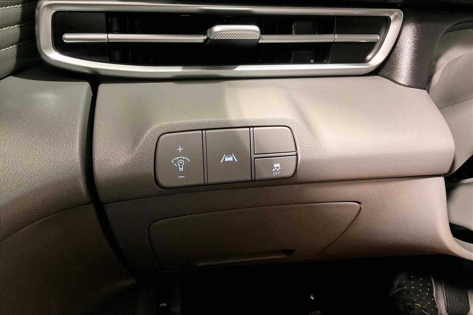 2023 Hyundai Elantra SEL - Photo 25