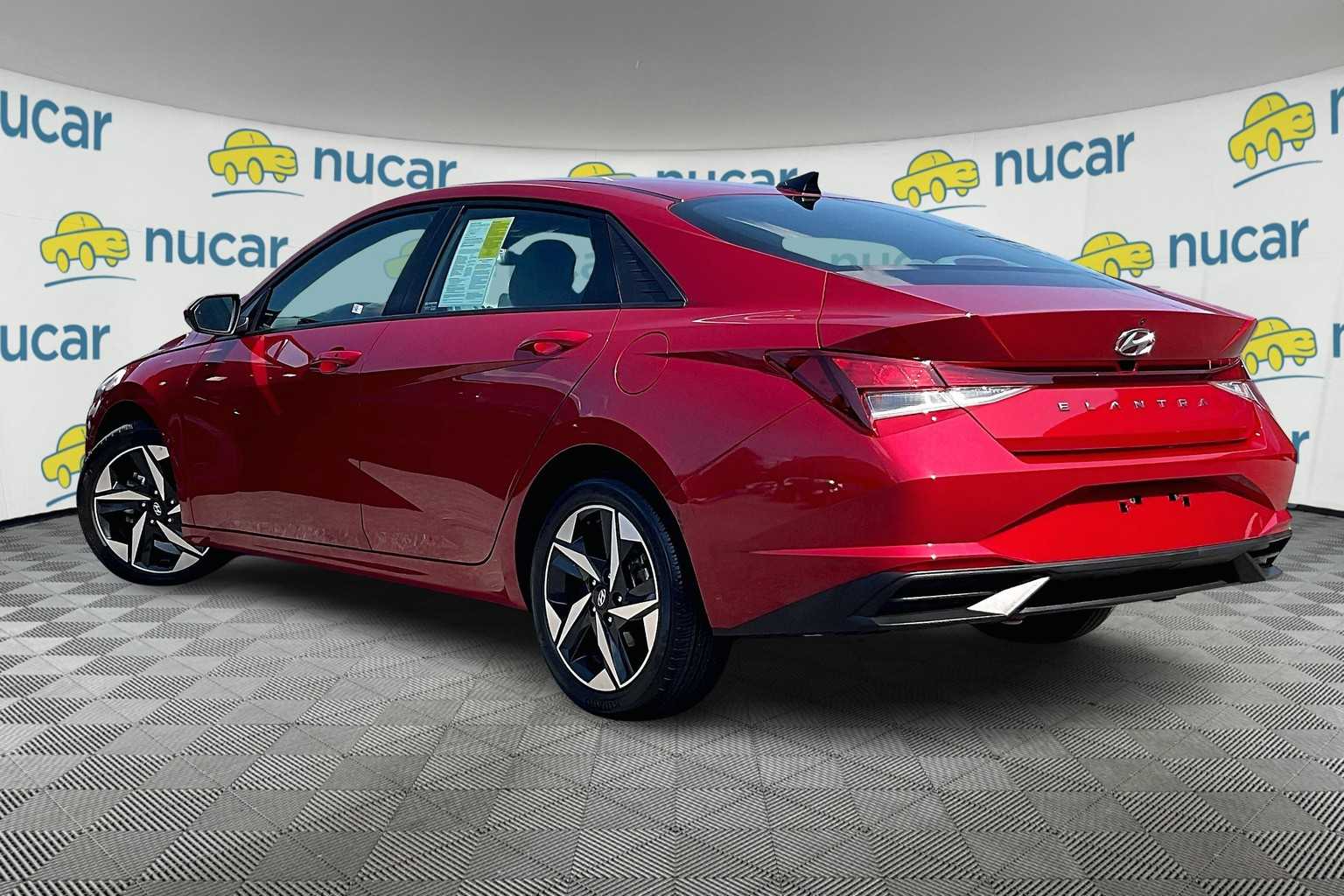 2023 Hyundai Elantra SEL - Photo 4