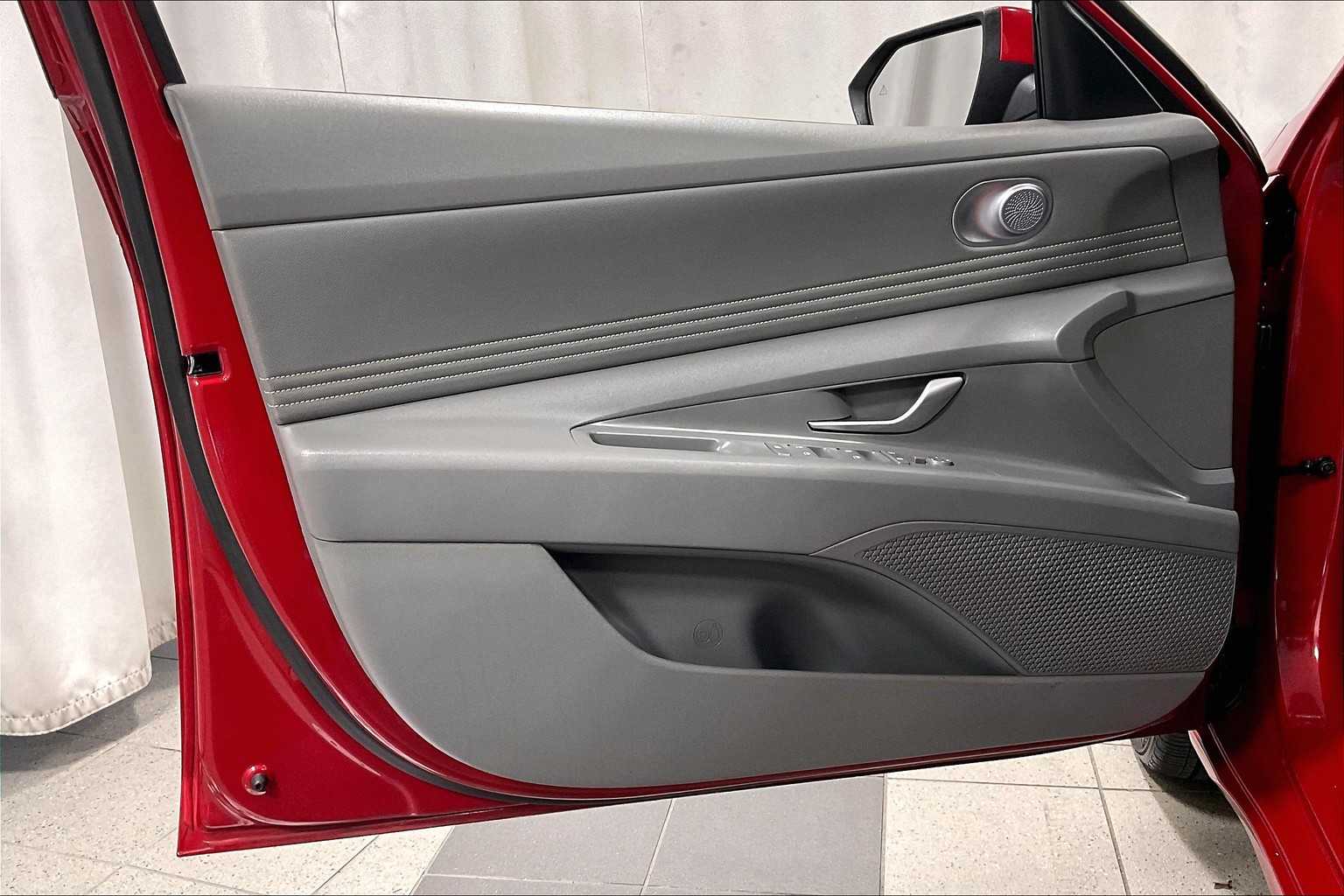 2023 Hyundai Elantra SEL - Photo 9