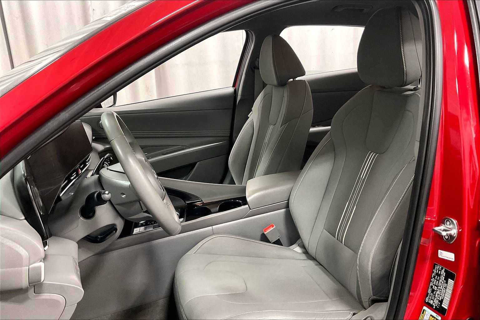 2023 Hyundai Elantra SEL - Photo 10