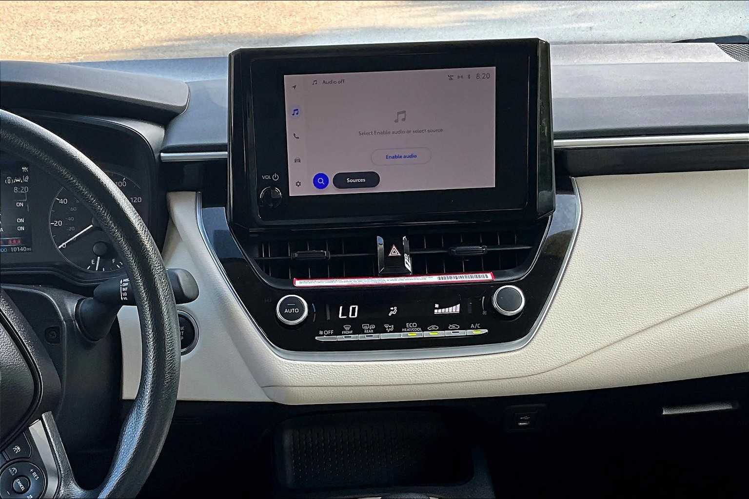 2024 Toyota Corolla LE - Photo 18