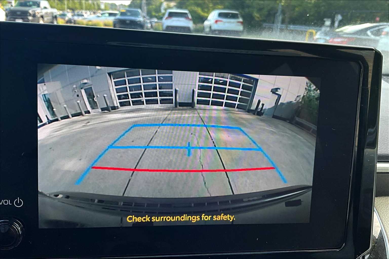 2024 Toyota Corolla LE - Photo 19