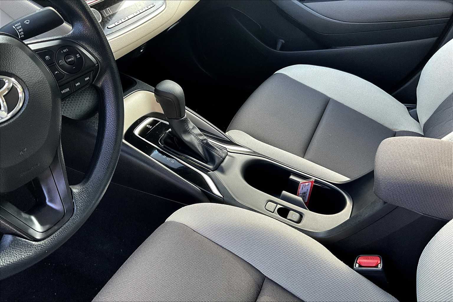 2024 Toyota Corolla LE - Photo 20