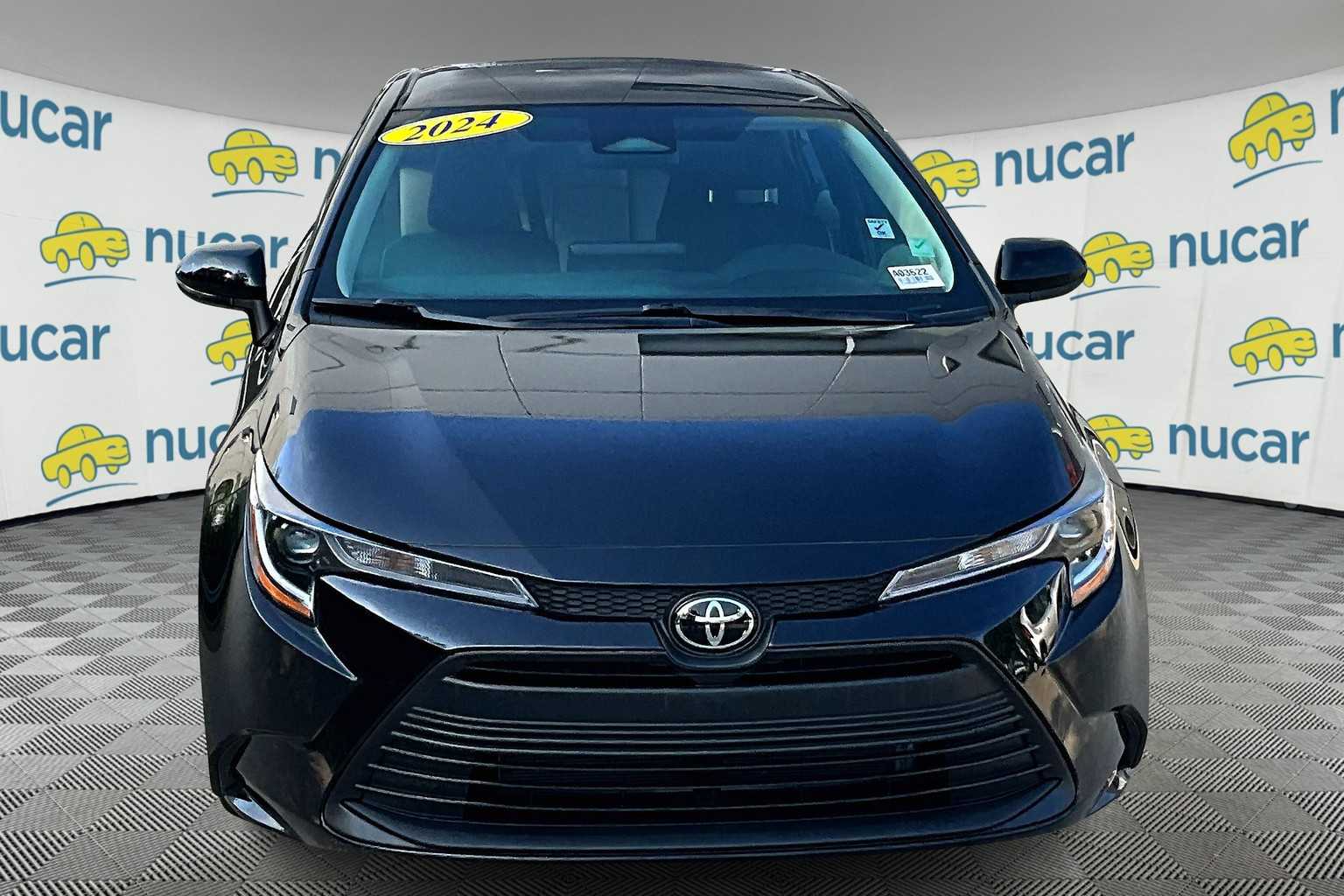2024 Toyota Corolla LE - Photo 2