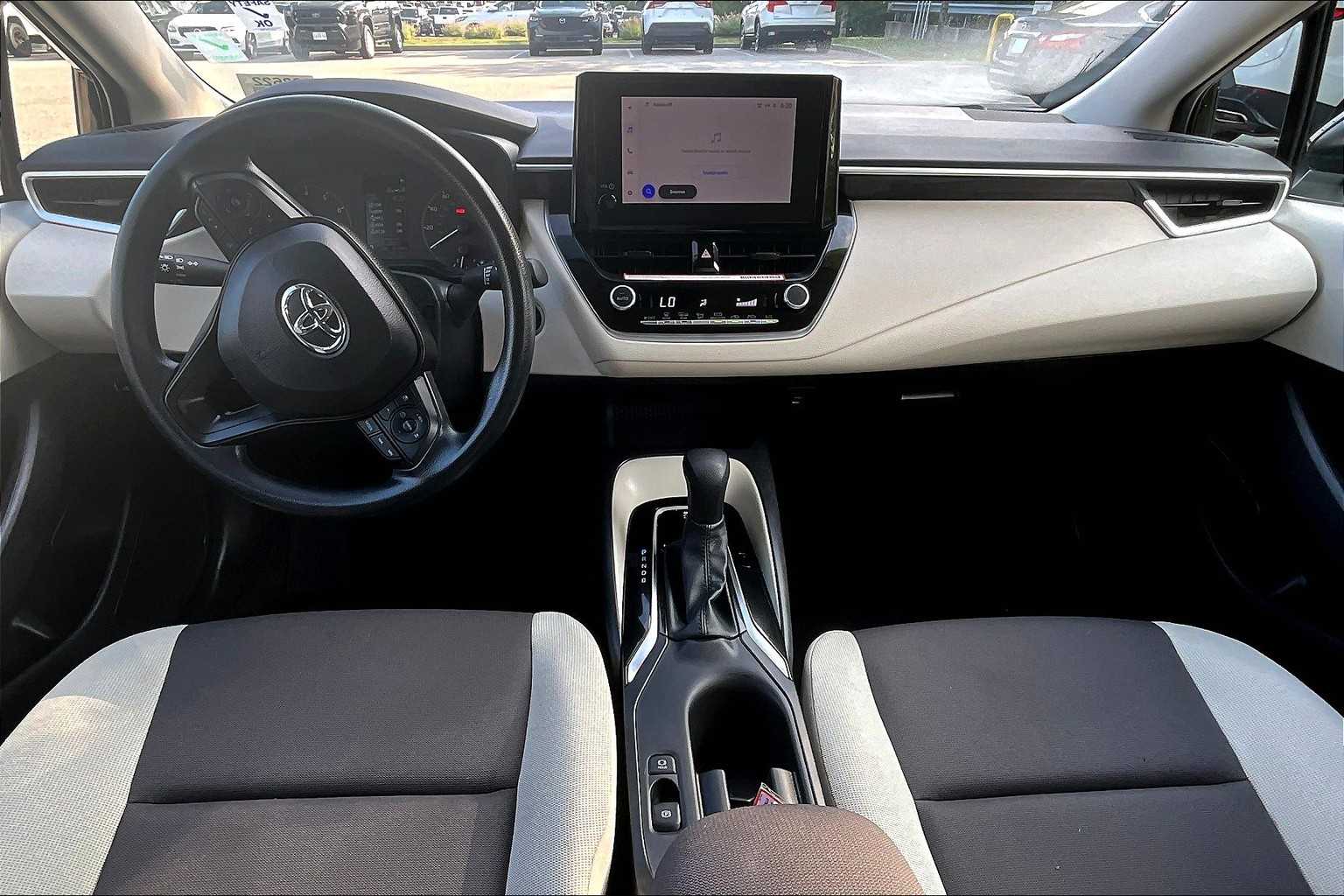 2024 Toyota Corolla LE - Photo 21