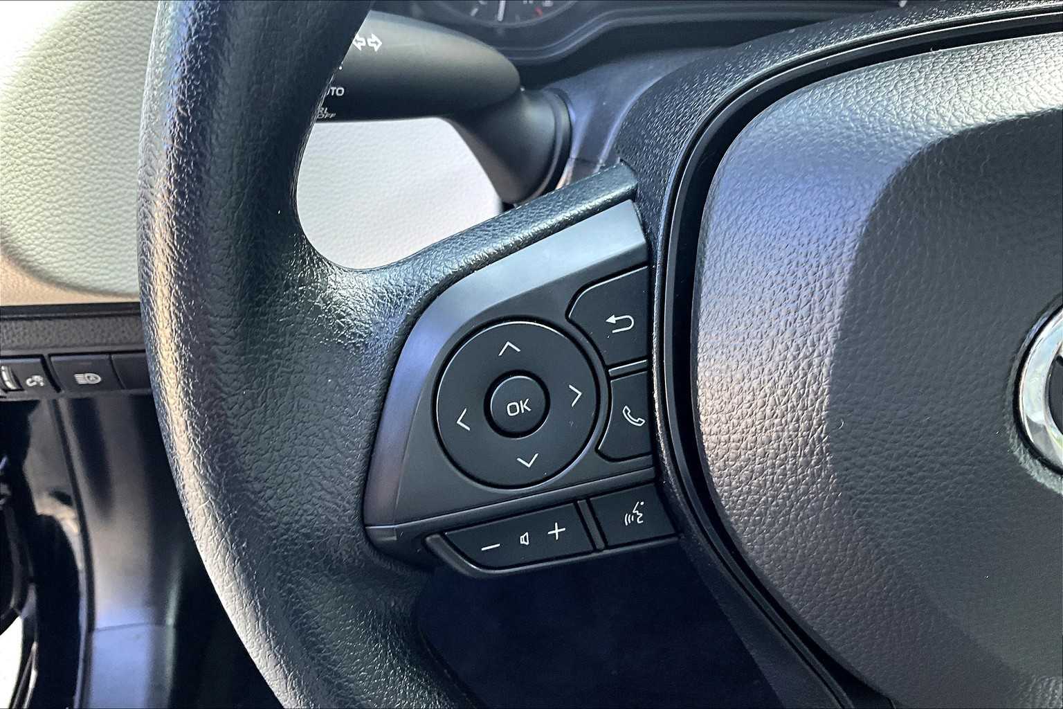 2024 Toyota Corolla LE - Photo 22