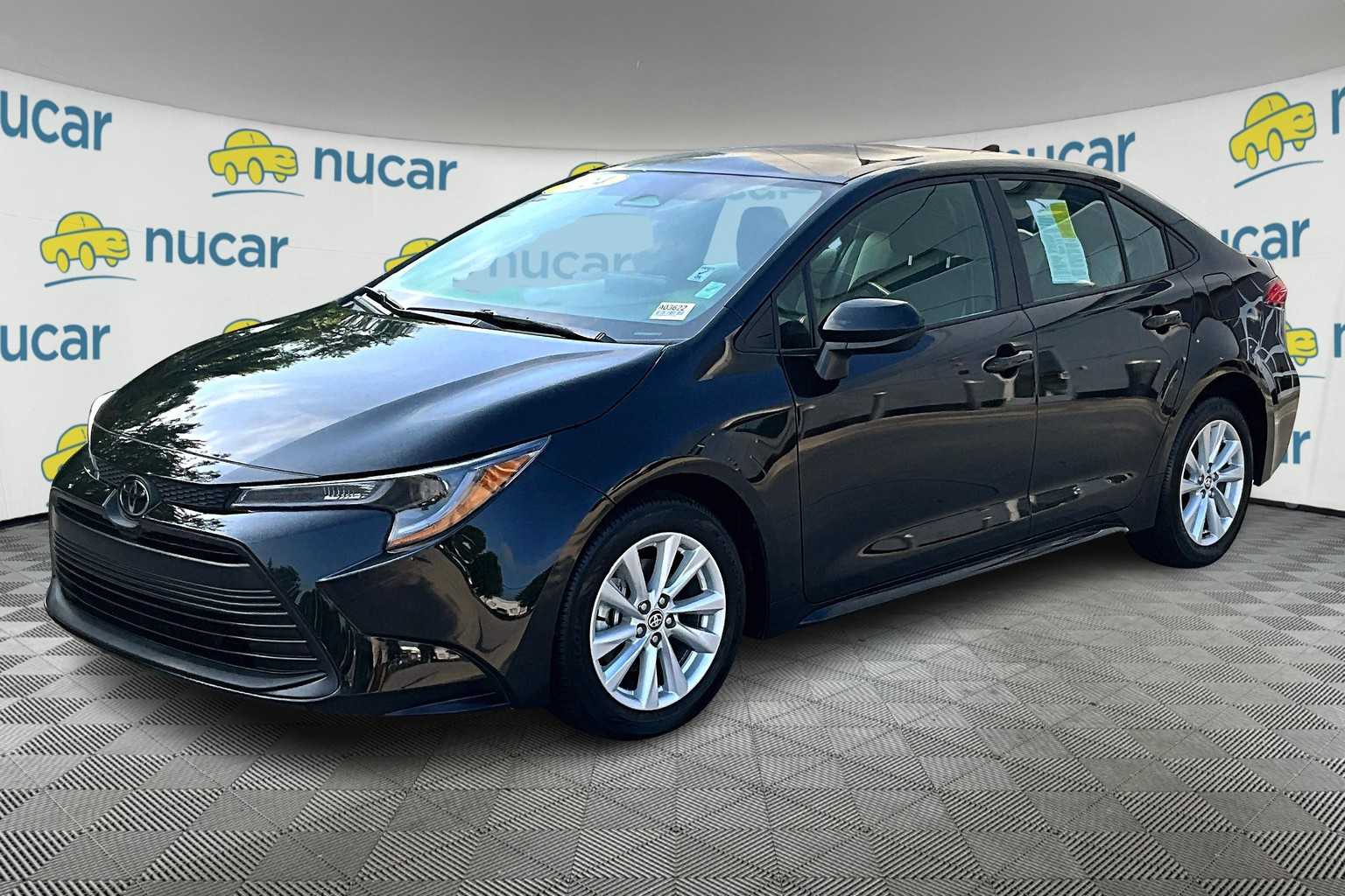 2024 Toyota Corolla LE - Photo 3