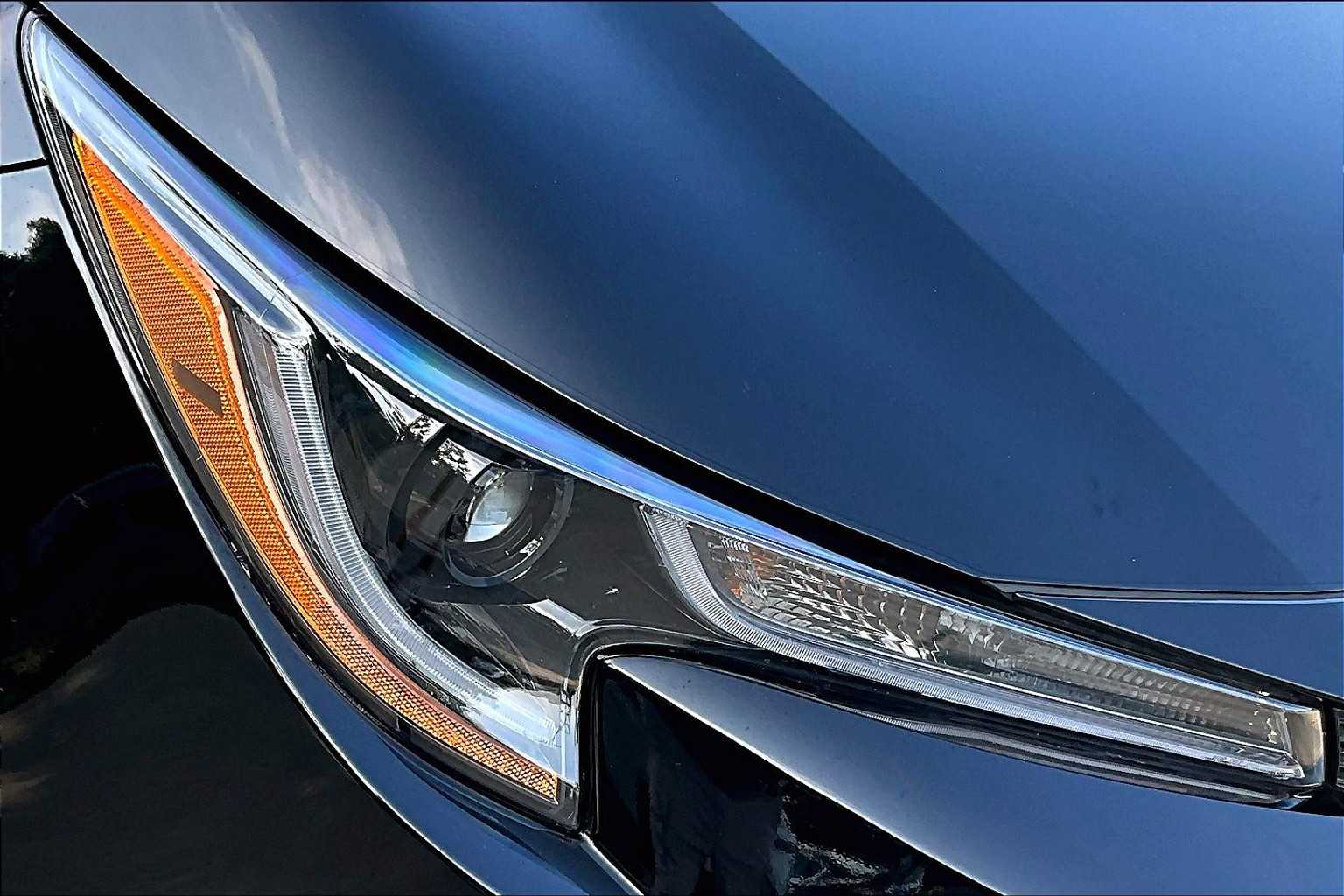 2024 Toyota Corolla LE - Photo 32