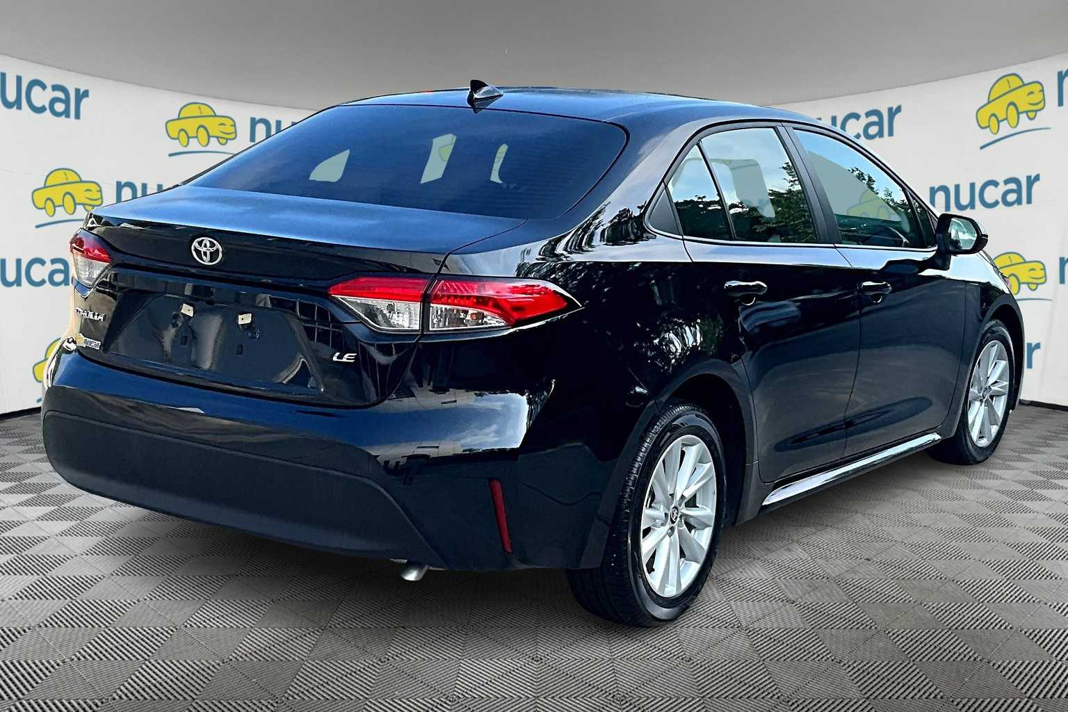 2024 Toyota Corolla LE - Photo 6