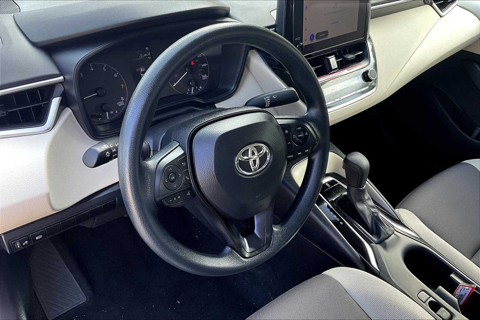 2024 Toyota Corolla LE - Photo 8